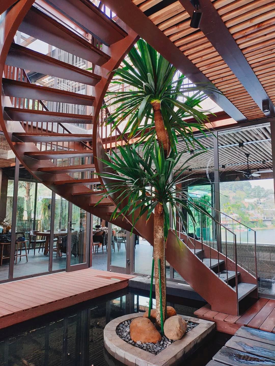 review Island House Sóc Sơn